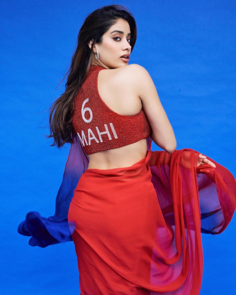 janhvi-kapoor-new-look-photos